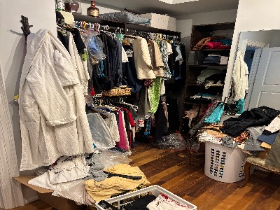 Especially having too many clothes can give you an overwhelming feeling. It can be hard to organise them. You always should ask yourself some simple questions:
- when was the last time I was wearing them
- do I still fit in
- do they have stains or holes
- is there an emotional value related to them